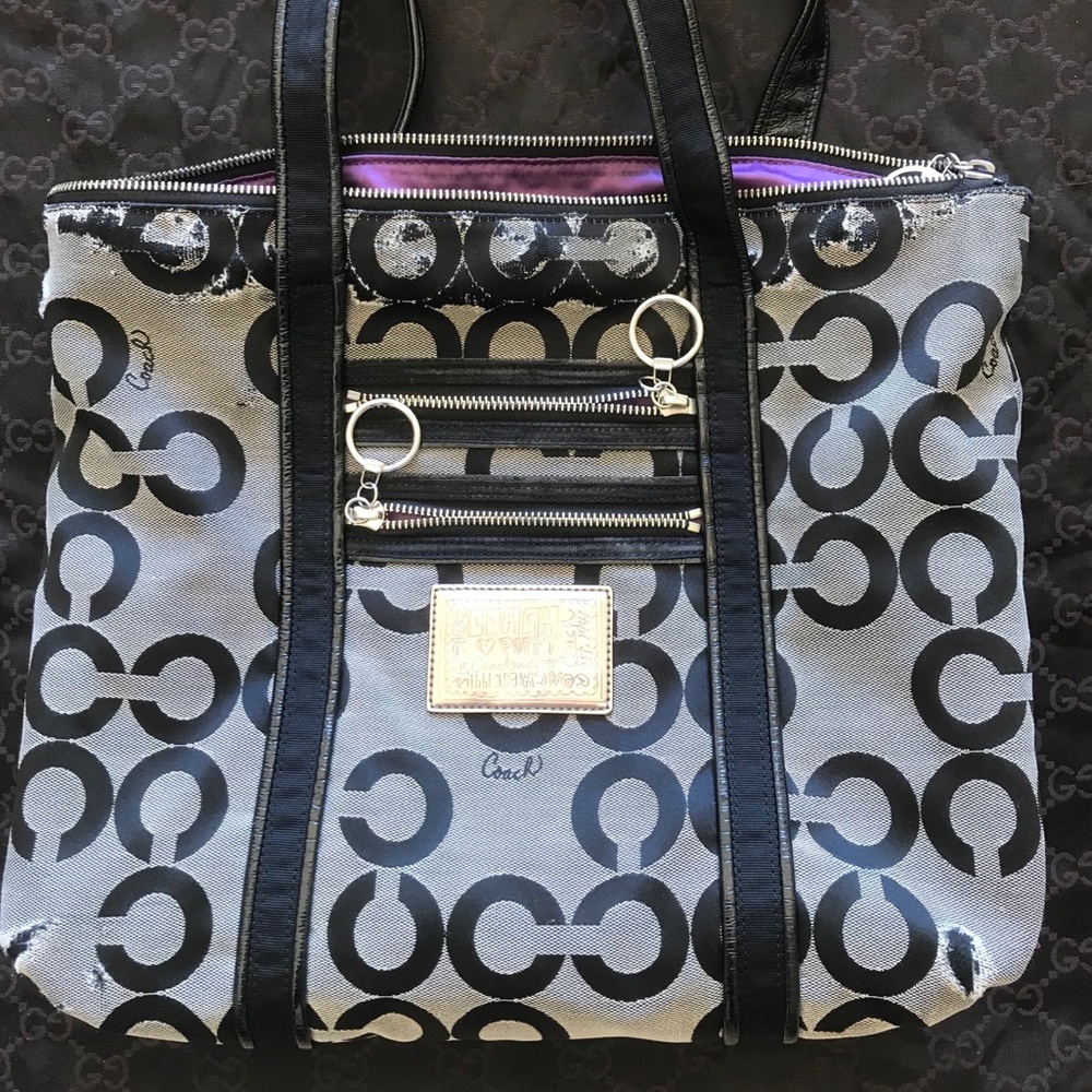 Beat Up Coach bag. Cute for a little girls first - Picture 1 of 2